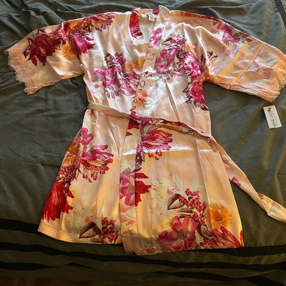Lilac + London Pink Floral Silk Robe - Picture 2 of 4